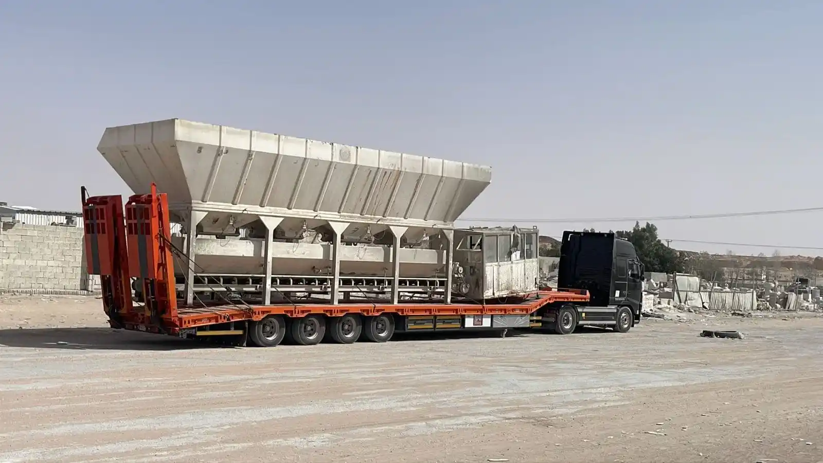 لوبد  خميس مشيط